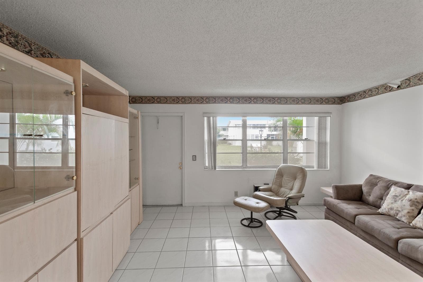 270 Farnham L # 270, Deerfield Beach FL 33442 photo 3