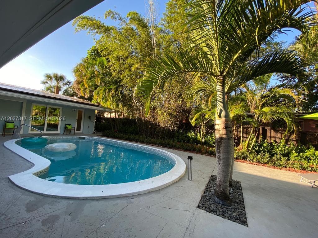 204 SW 19th Ave, Fort Lauderdale FL 33312 photo 2