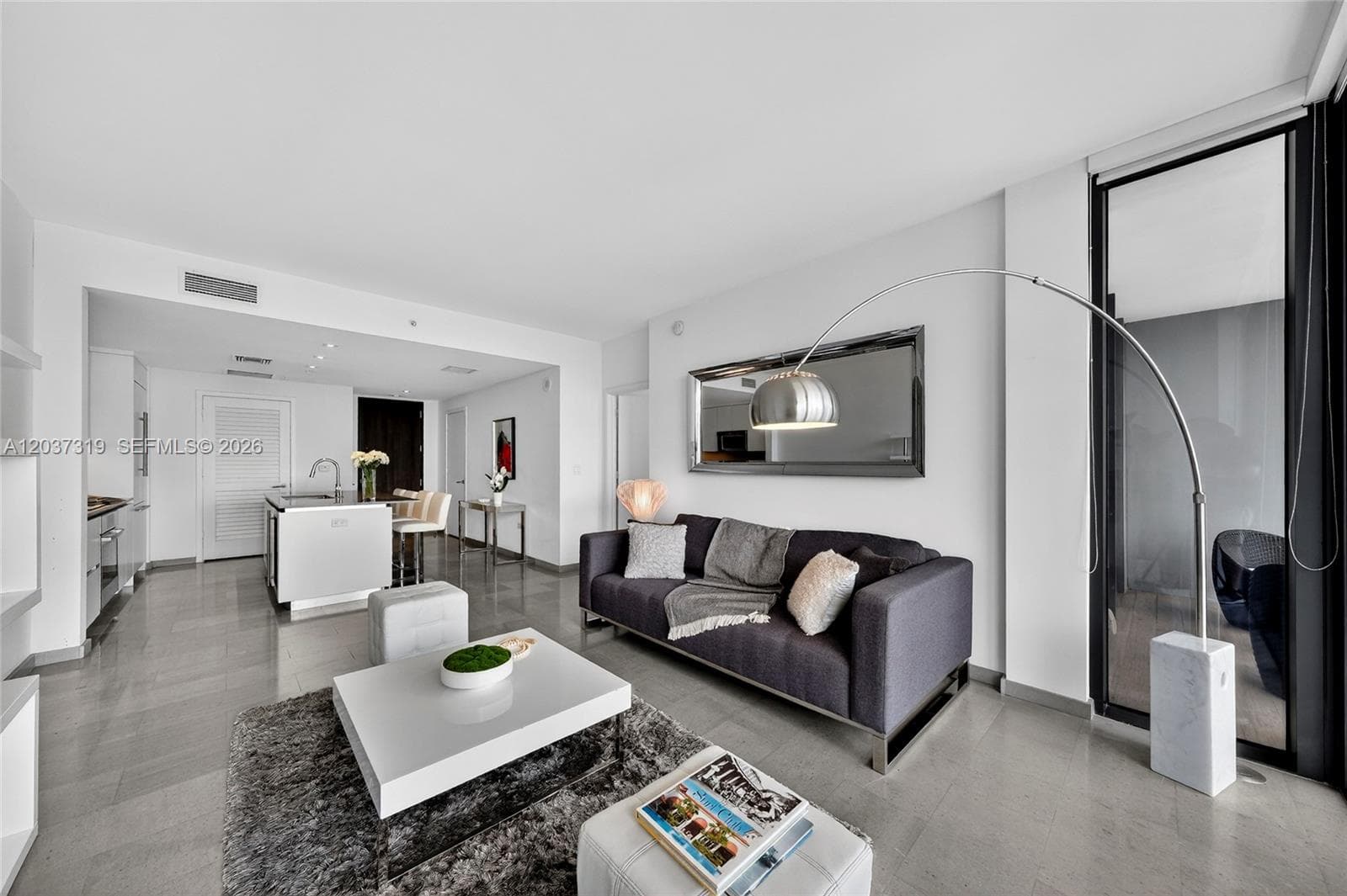 68 SE 6th St # 3506, Miami FL 33131 photo 5