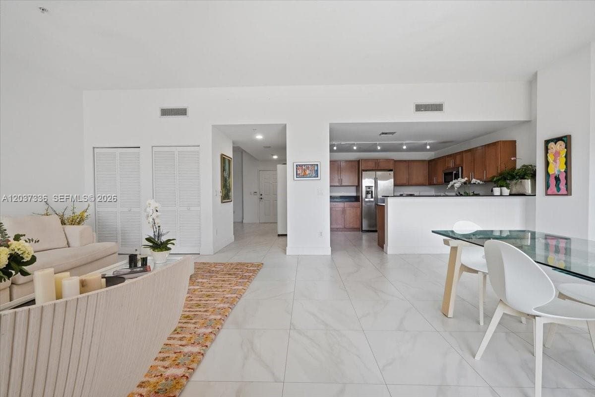 8390 SW 72 # 106, Miami FL 33143 photo 4