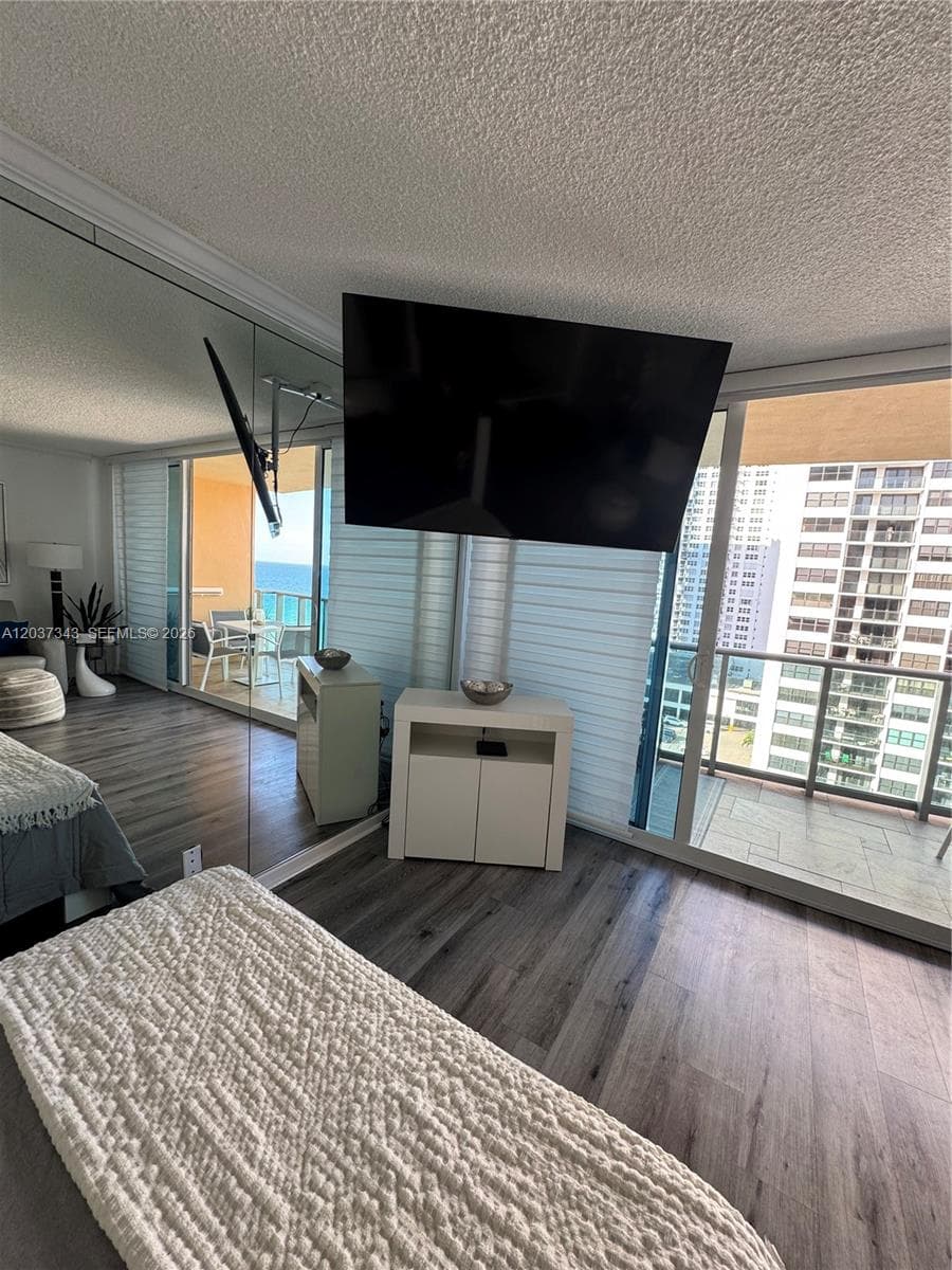 2501 S Ocean Dr # 1105, Hollywood FL 33019 photo 3