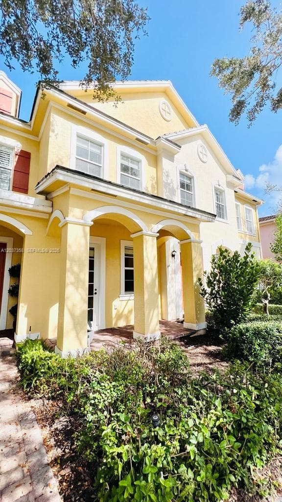 753 Dakota Dr, Jupiter FL 33458 photo 2