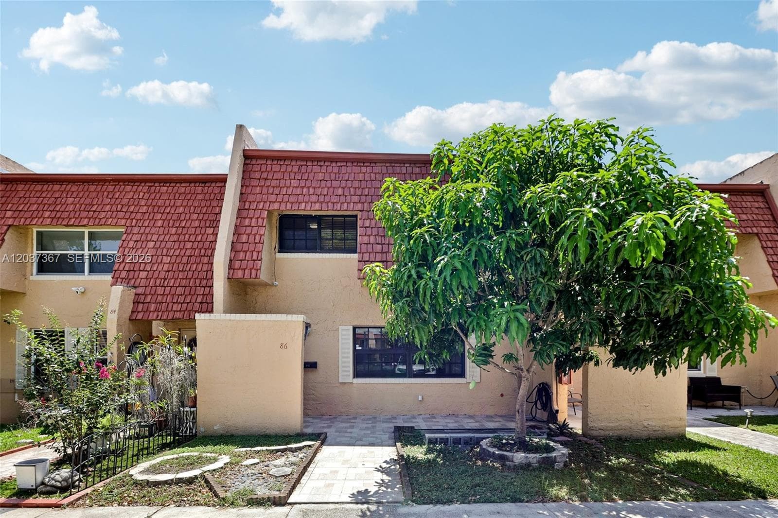 86 Ann Lee Ln, Tamarac FL 33319 photo 3