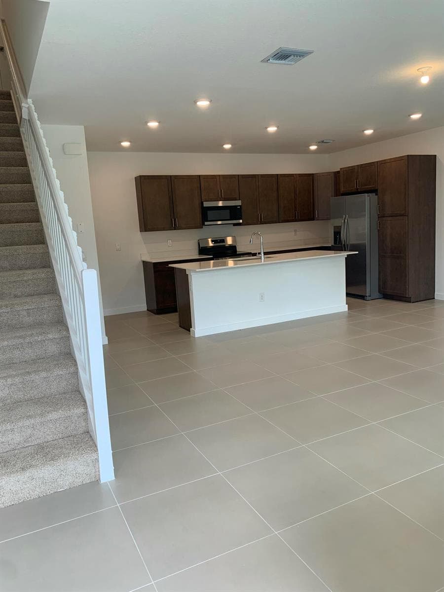 747 SE Central Parkway # 42, Stuart FL 34994 photo 4