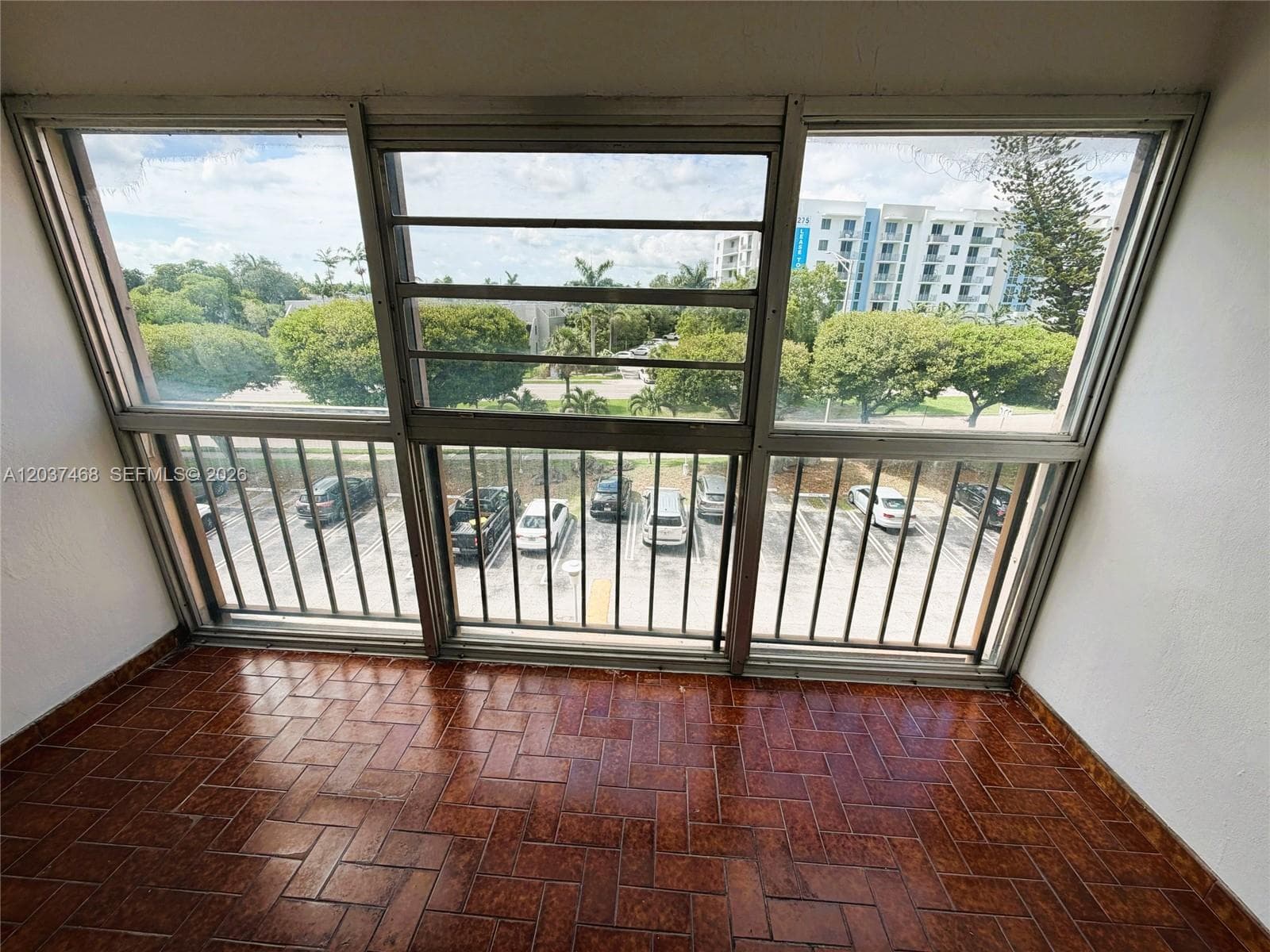 8775 Park Blvd # 406, Miami, FL 33172 photo 4