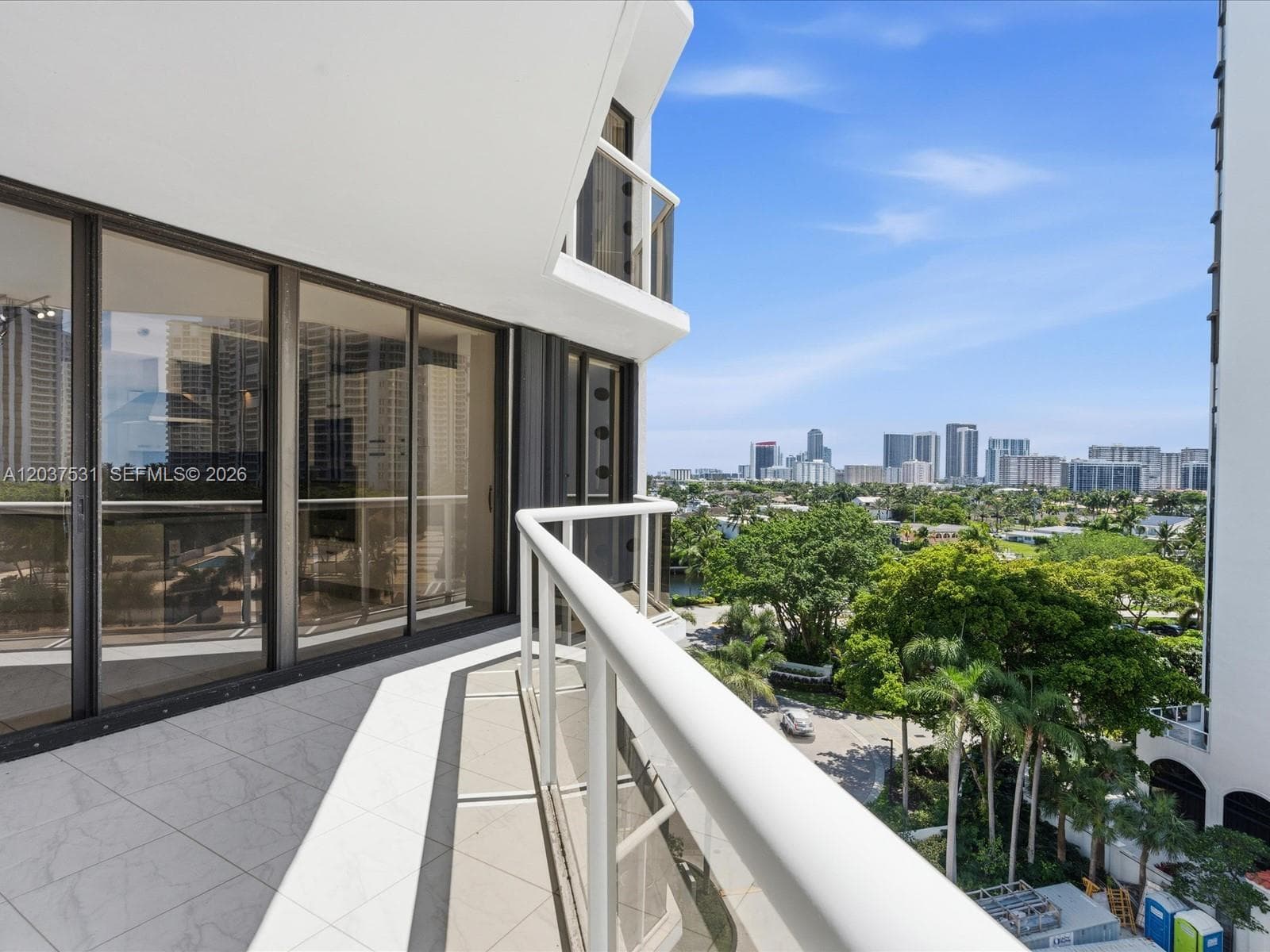 3610 Yacht Club Dr # 702, Aventura FL 33180 photo 2
