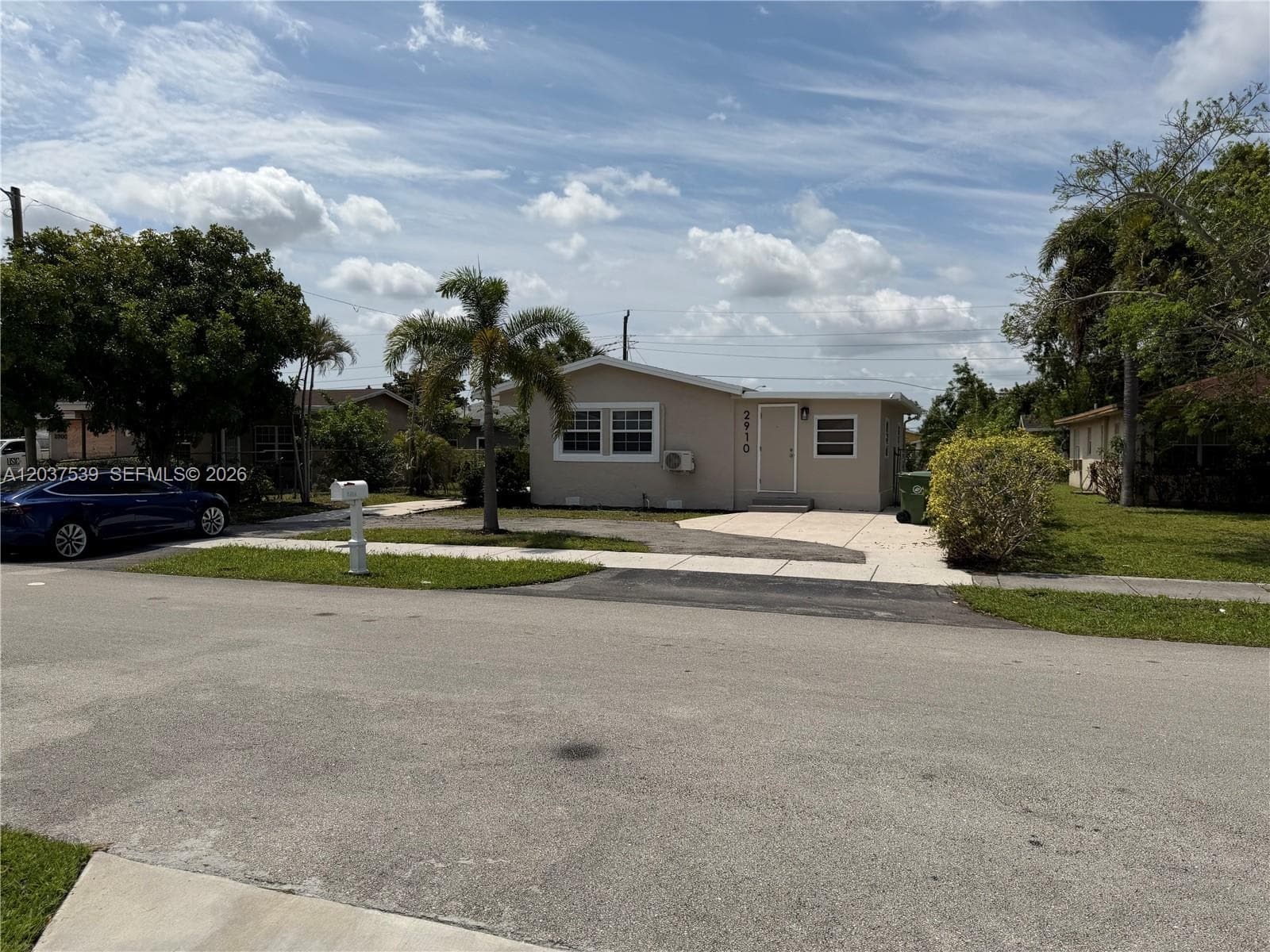 2910 NW 25th St, Fort Lauderdale FL 33311 photo 3