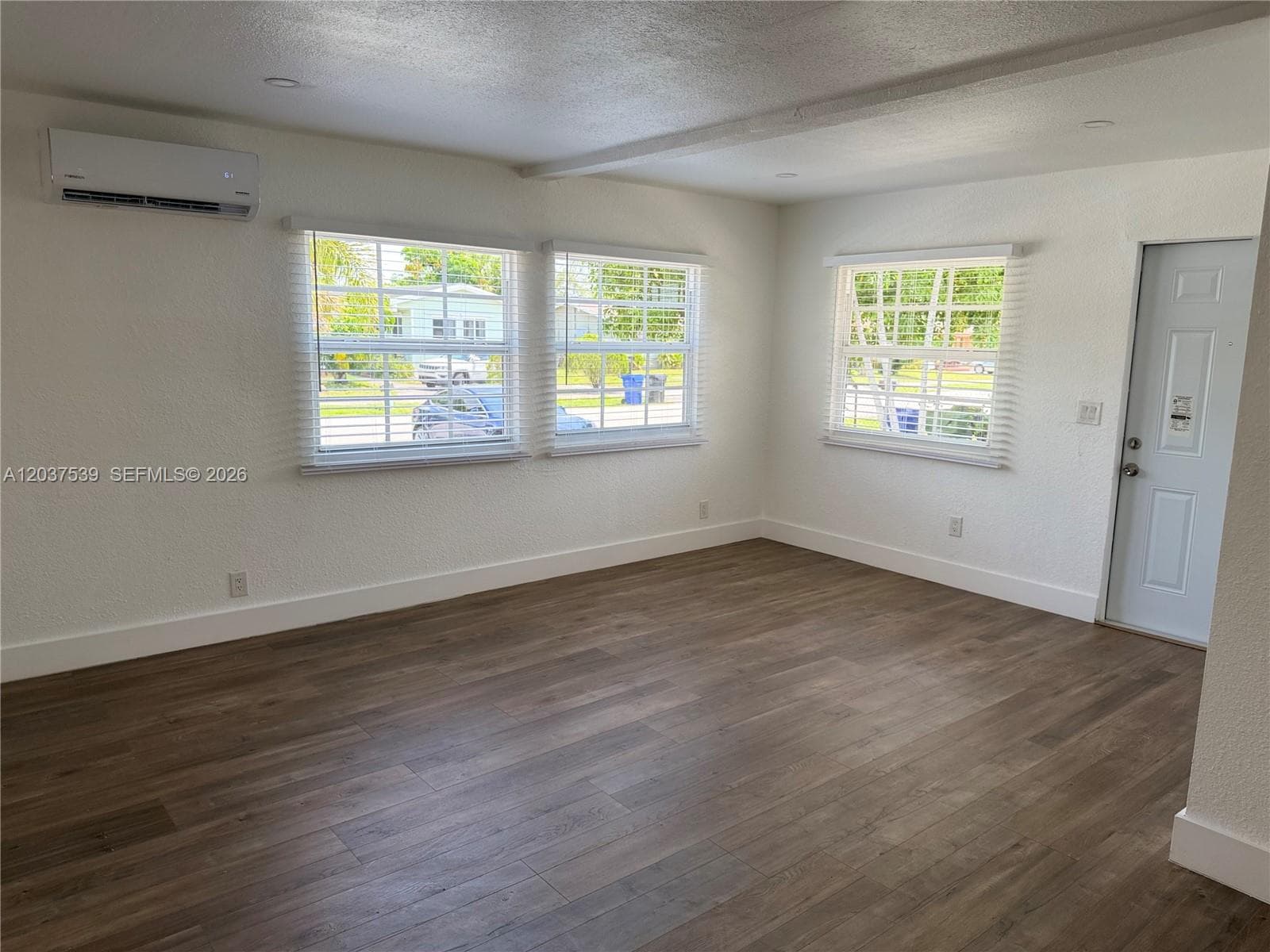 2910 NW 25th St, Fort Lauderdale FL 33311 photo 5