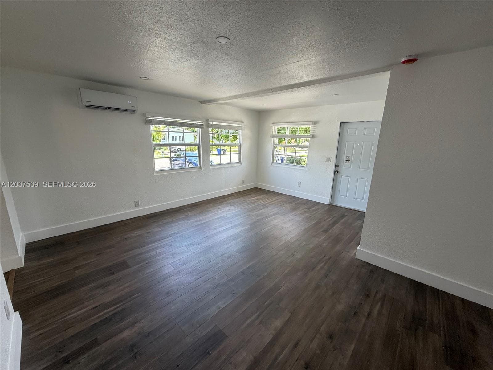 2910 NW 25th St, Fort Lauderdale FL 33311 photo 4
