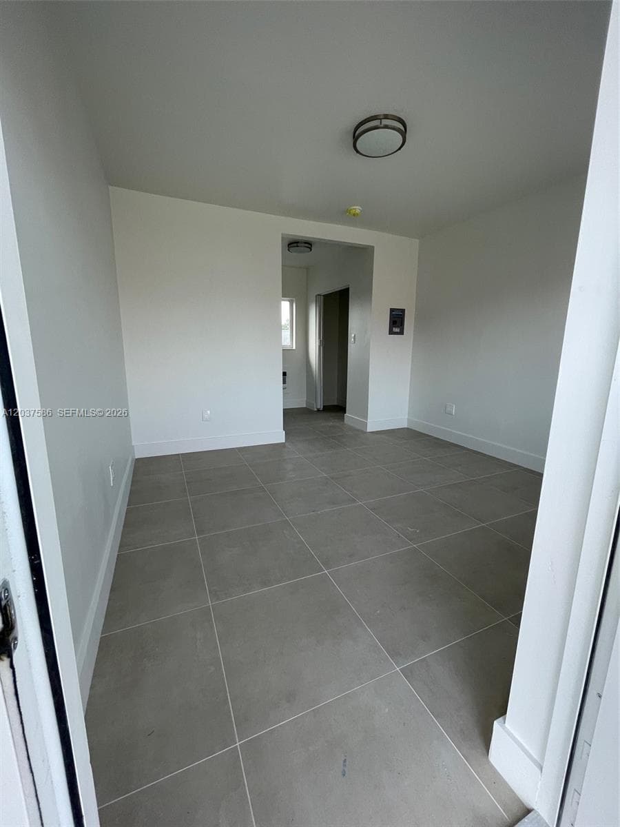 2196 Ali Baba Ave # 6, Opa-Locka FL 33054 photo 2