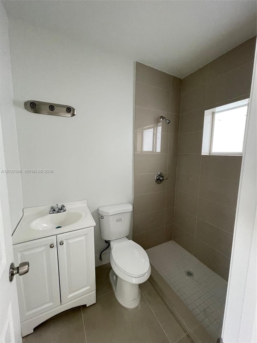 2196 Ali Baba Ave # 6, Opa-Locka FL 33054 photo 3