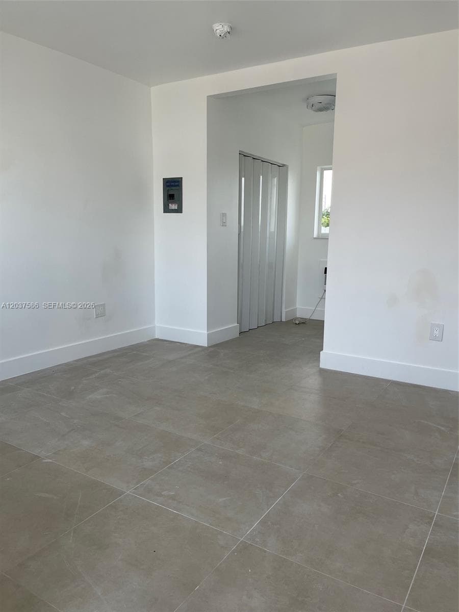 2196 Ali Baba Ave # 6, Opa-Locka FL 33054 photo 5