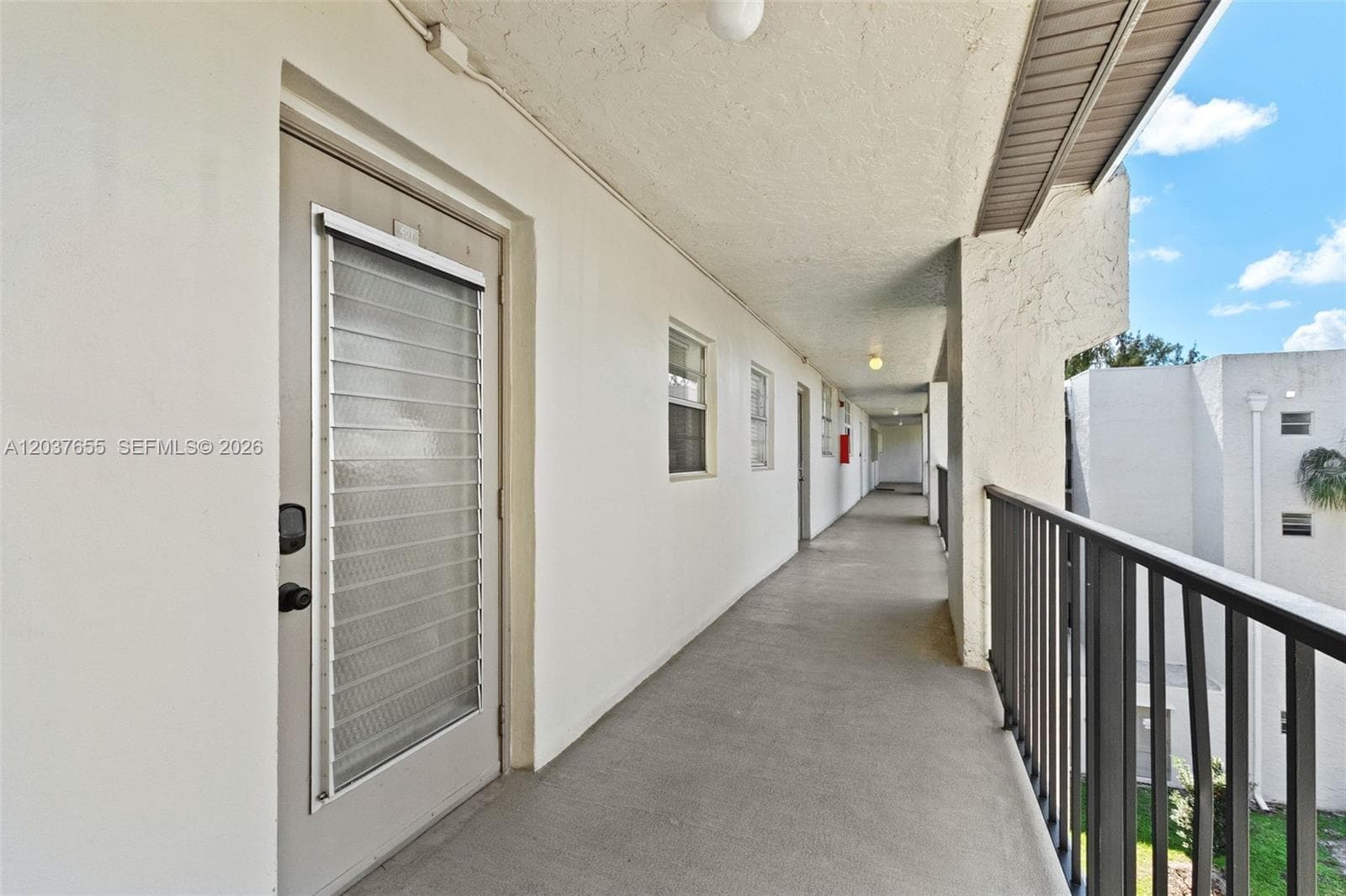 9480 Poinciana Pl # 407, Davie FL 33324 photo 3
