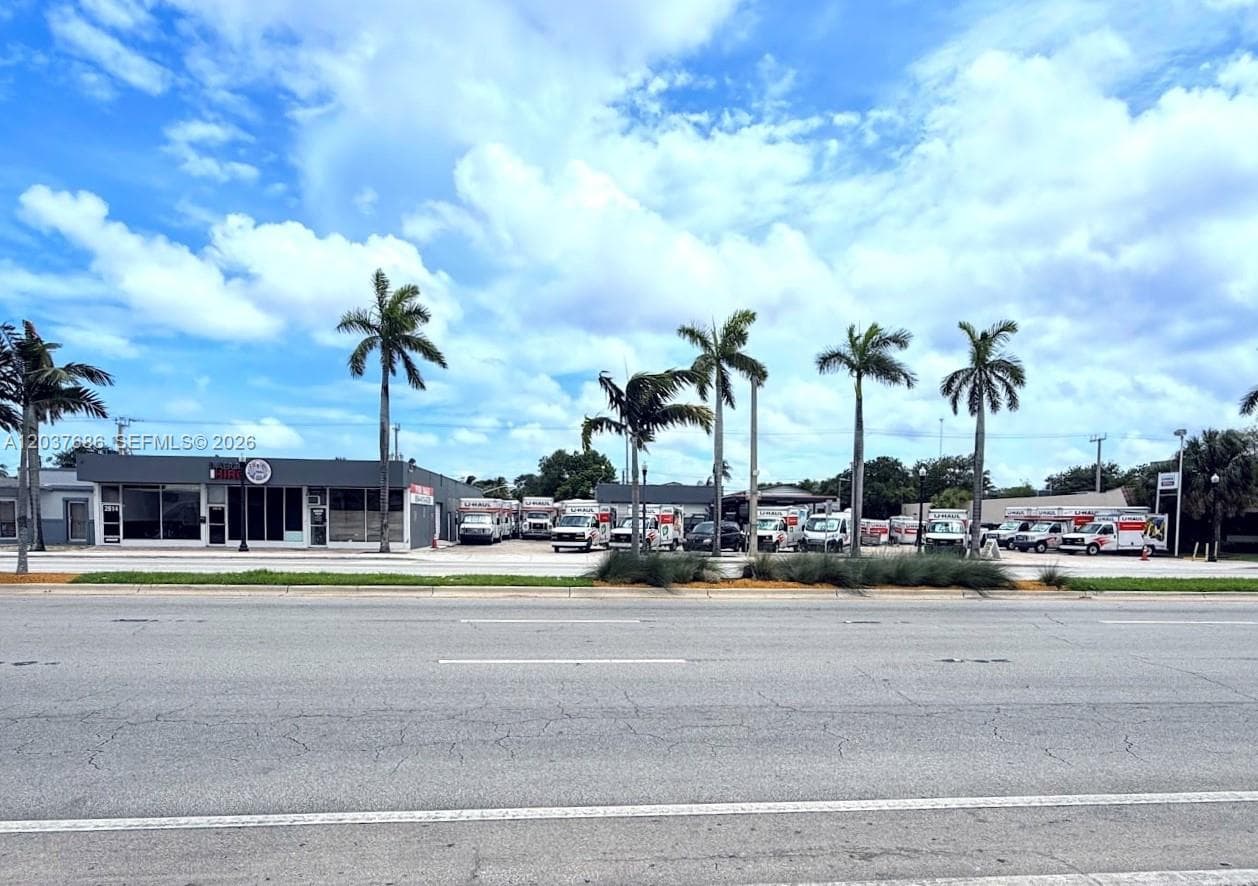 2814-2820 Hollywood Blvd, Hollywood FL 33020 photo 4