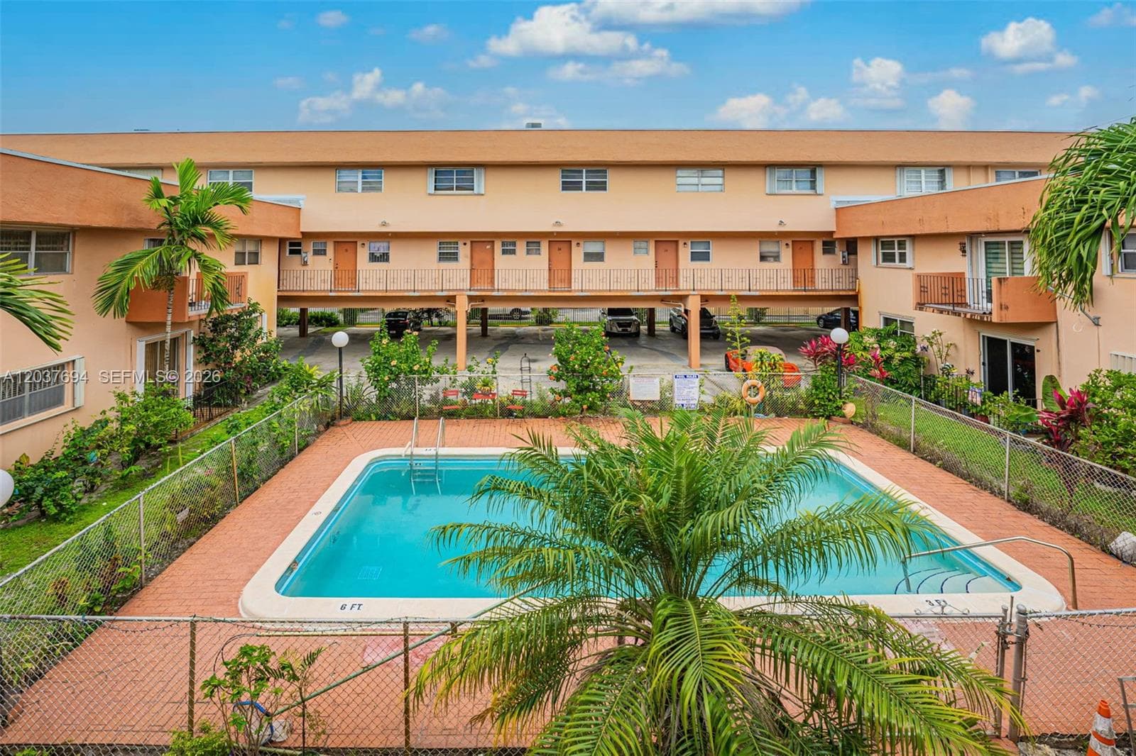 1100 W 35th St # 23, Hialeah FL 33012