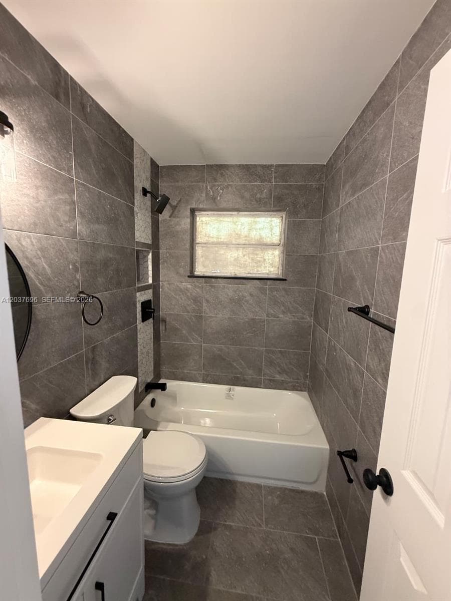 1700 SW 69th Ter, North Lauderdale FL 33068 photo 5