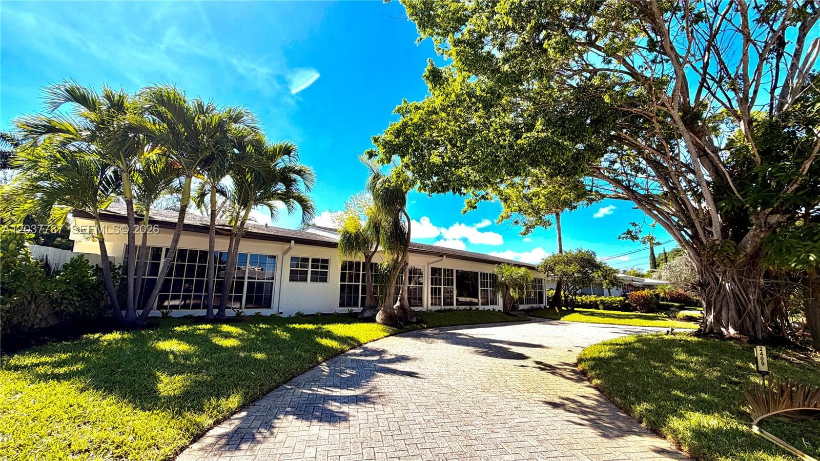 2409 Bayview Dr, Fort Lauderdale FL 33305 photo 4