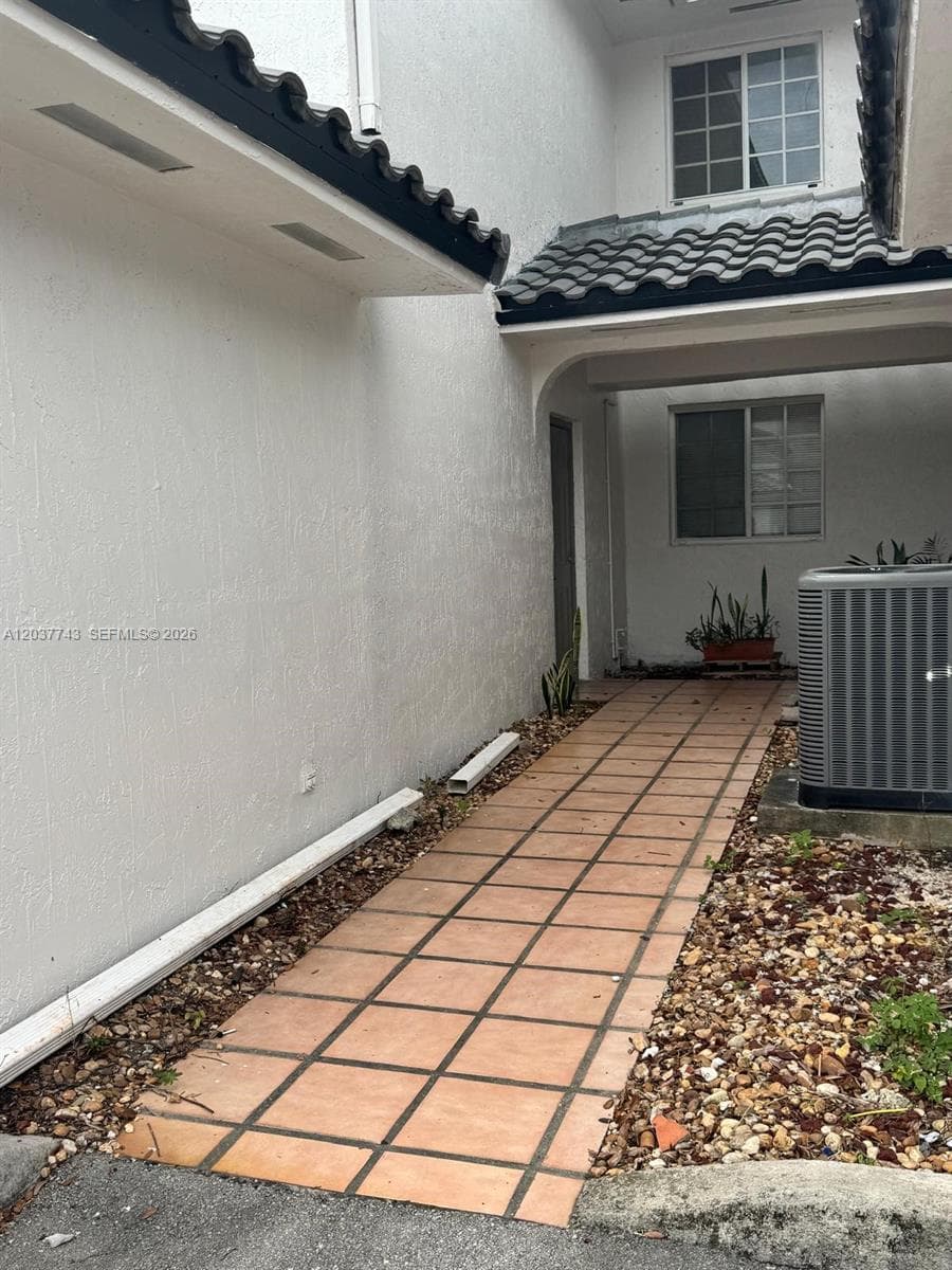 7502 NW 175th St # 7502, Hialeah FL 33015 photo 2
