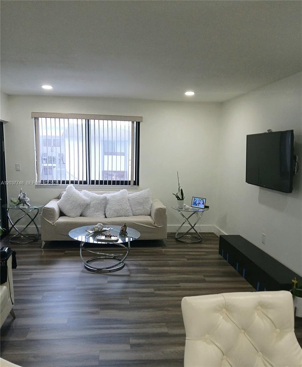 6365 W 27th Ct # 8, Hialeah FL 33016 photo 5