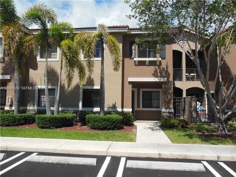 22811 SW 88th Pl # 22, Cutler Bay FL 33190 photo 2