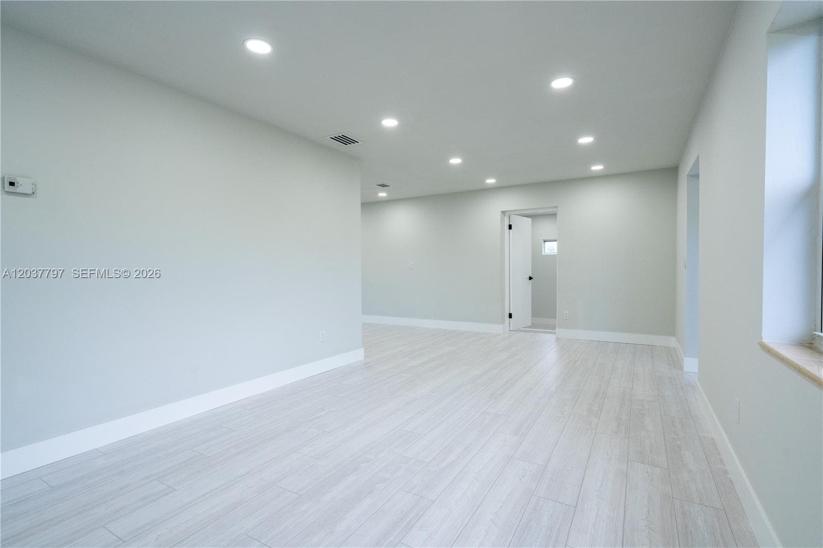 1550 NE 9th Ct, Homestead FL 33033 photo 5