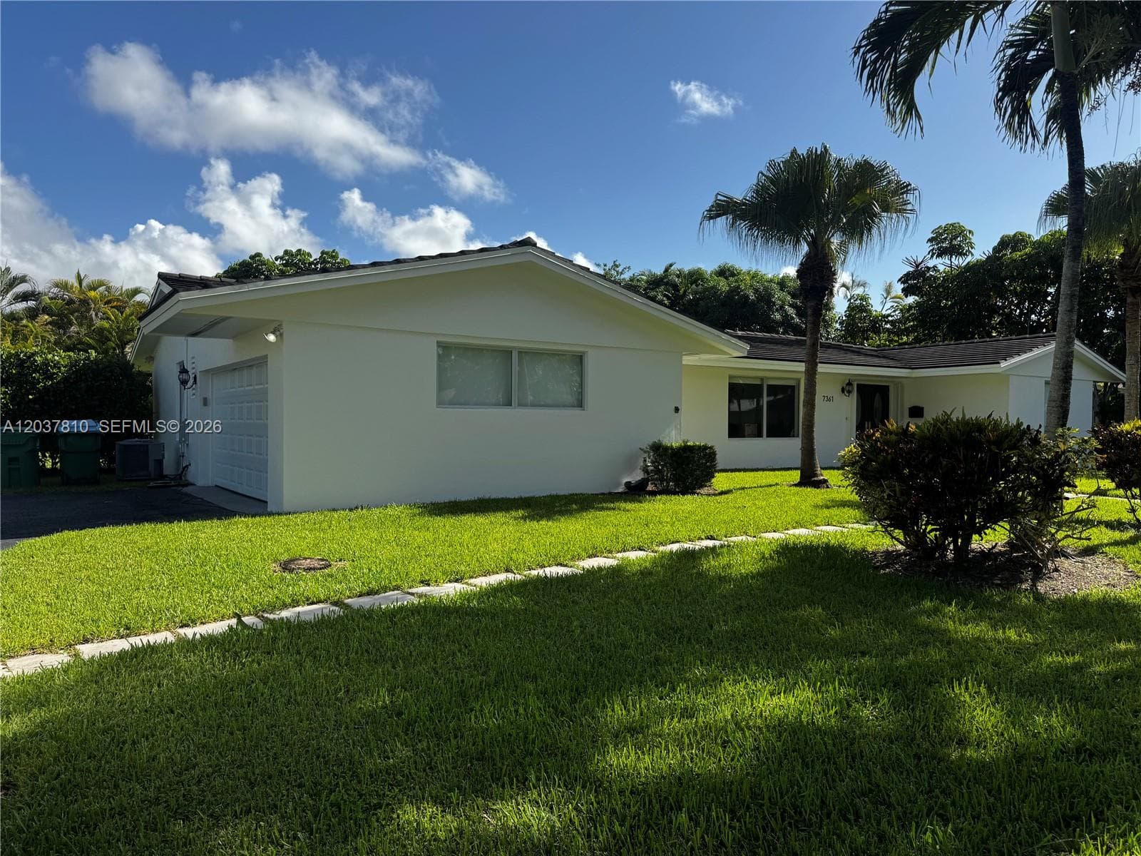 7361 SW 117th Ter, Pinecrest FL 33156 photo 2