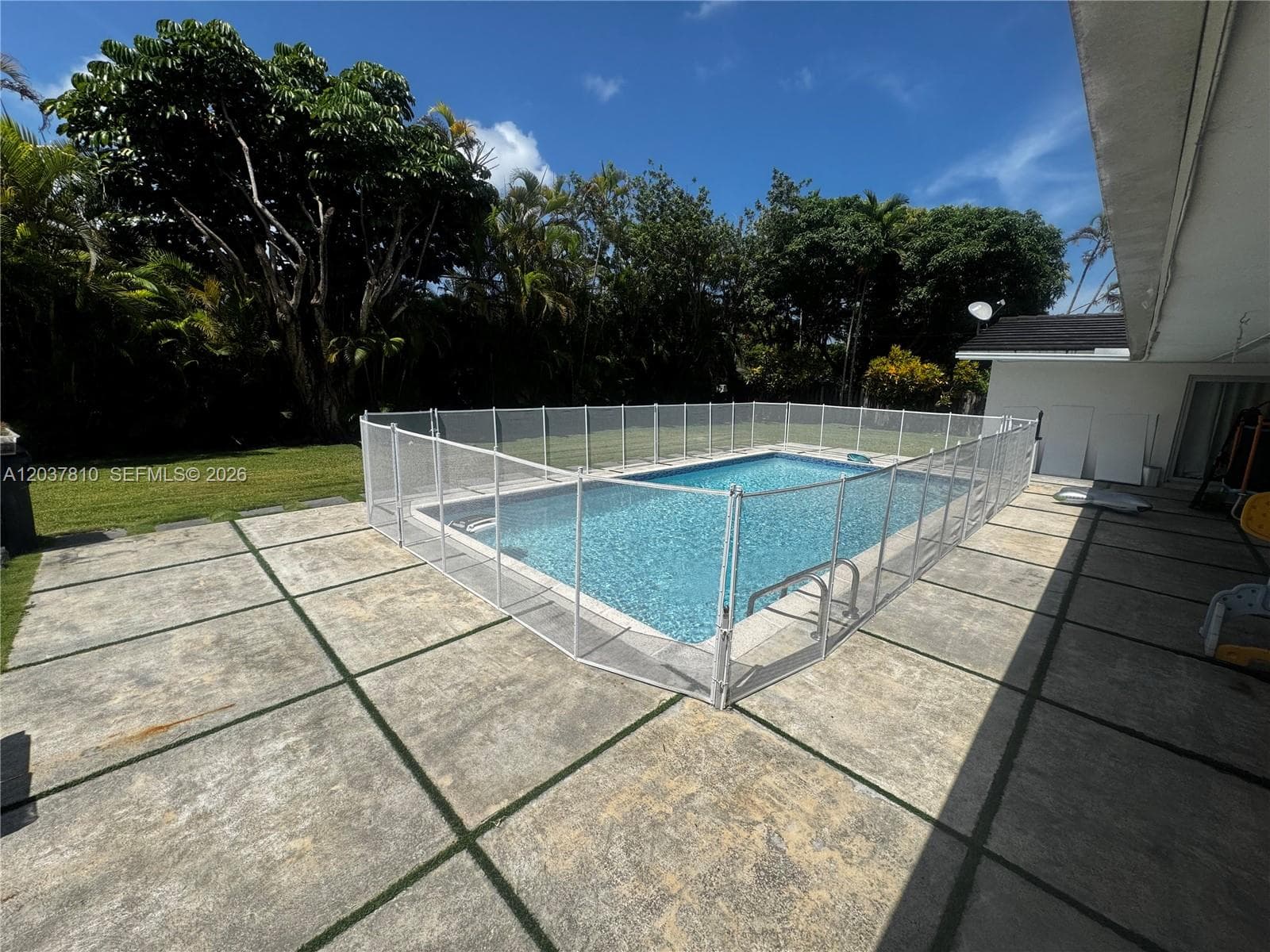 7361 SW 117th Ter, Pinecrest FL 33156 photo 3
