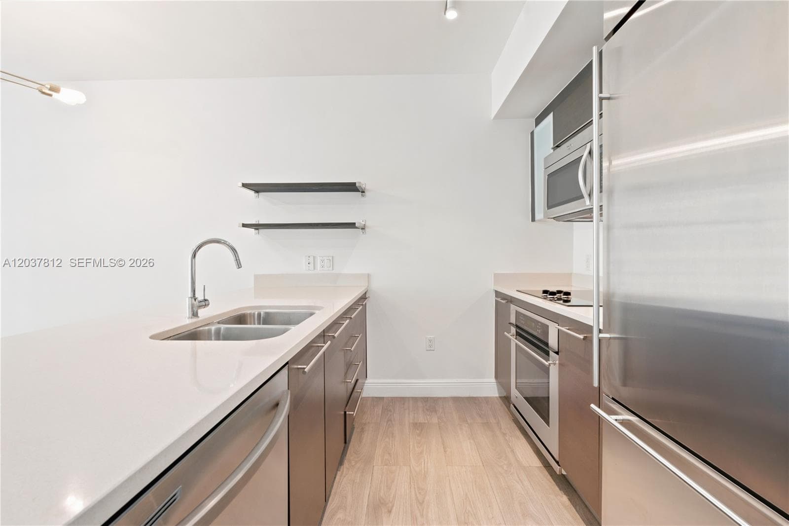 500 Brickell Av # 1906, Miami FL 33131 photo 5