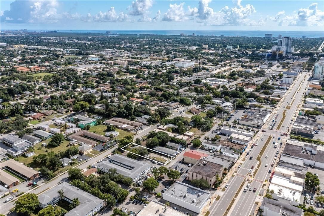 2434 Polk St, Hollywood FL 33020 photo 3