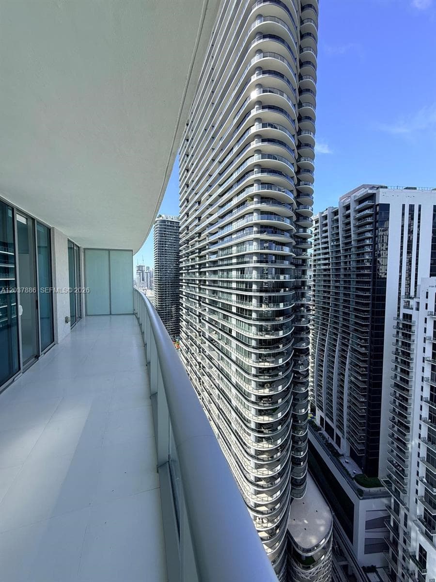 1100 S MIAMI AVE # 3811, Miami FL 33130 photo 4
