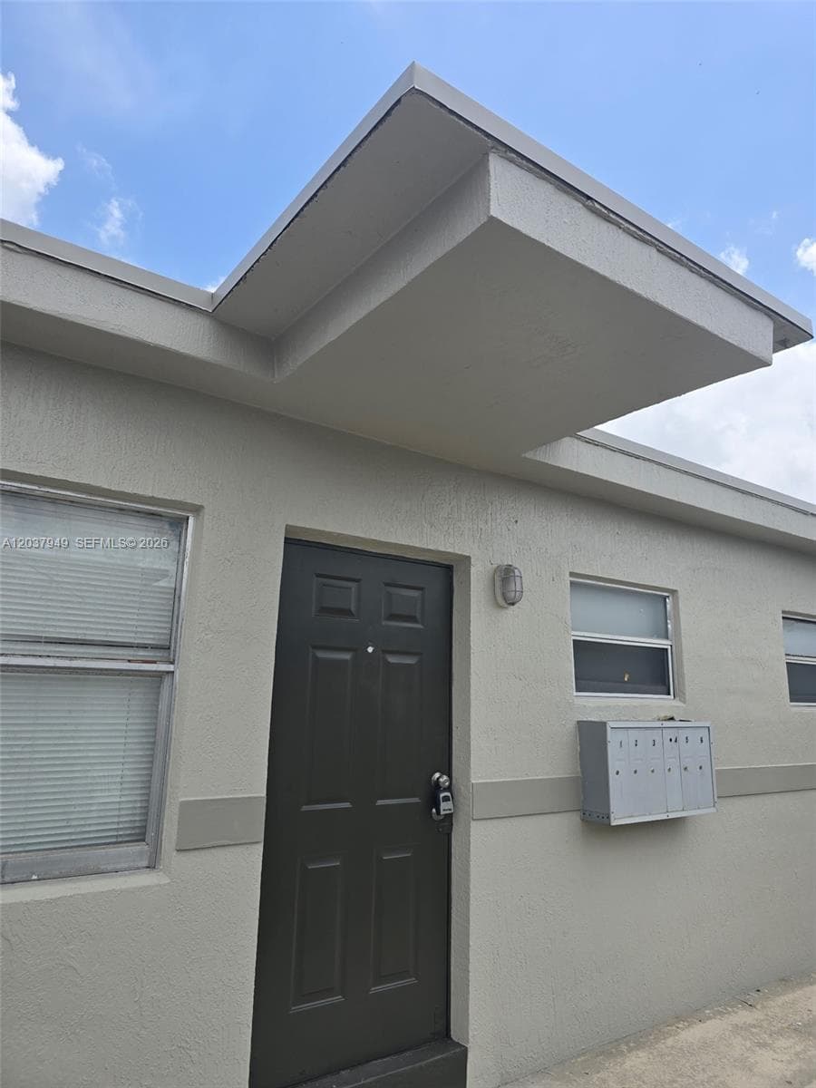 320 SW 11th Ave # 2, Homestead FL 33030 photo 2