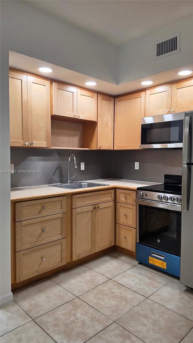 2630 SW 28th St # 14, Miami FL 33133 photo 3