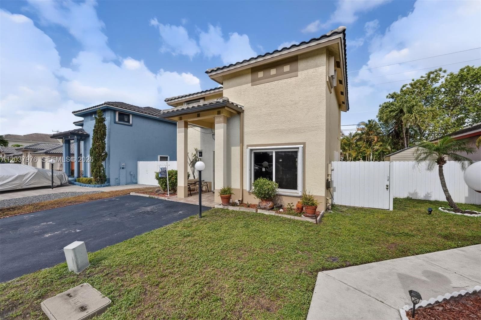 18536 NW 56th Pl, Miami Gardens FL 33055 photo 2