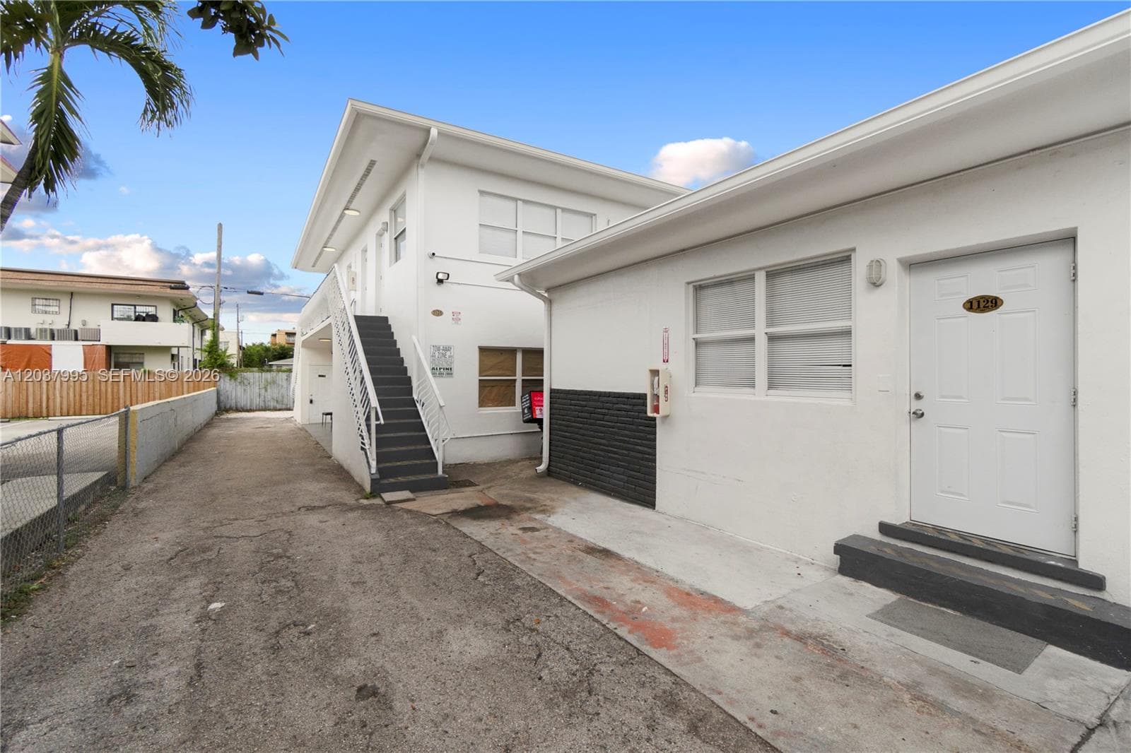 1131 SW 7th St, Miami FL 33130 photo 4