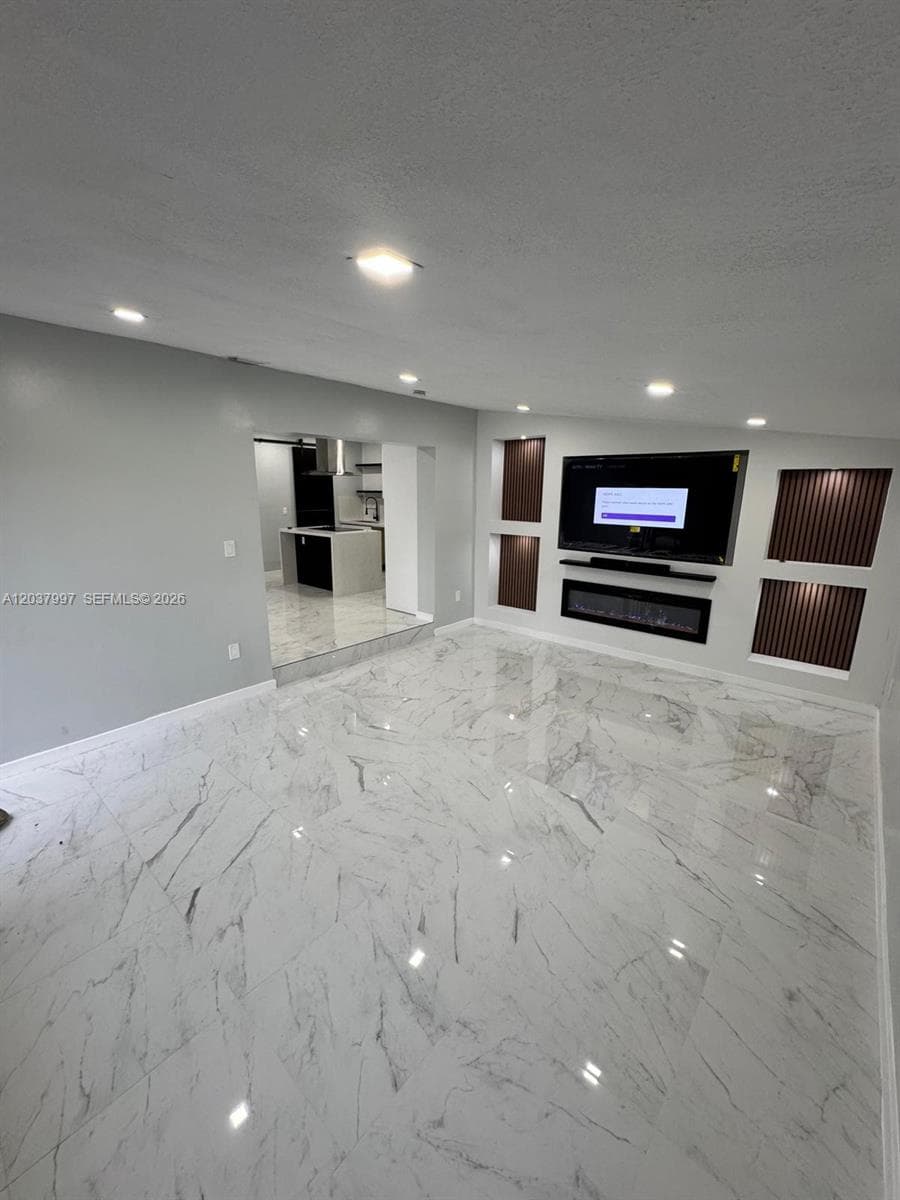 4120 SW 31st Dr, West Park FL 33023 photo 5