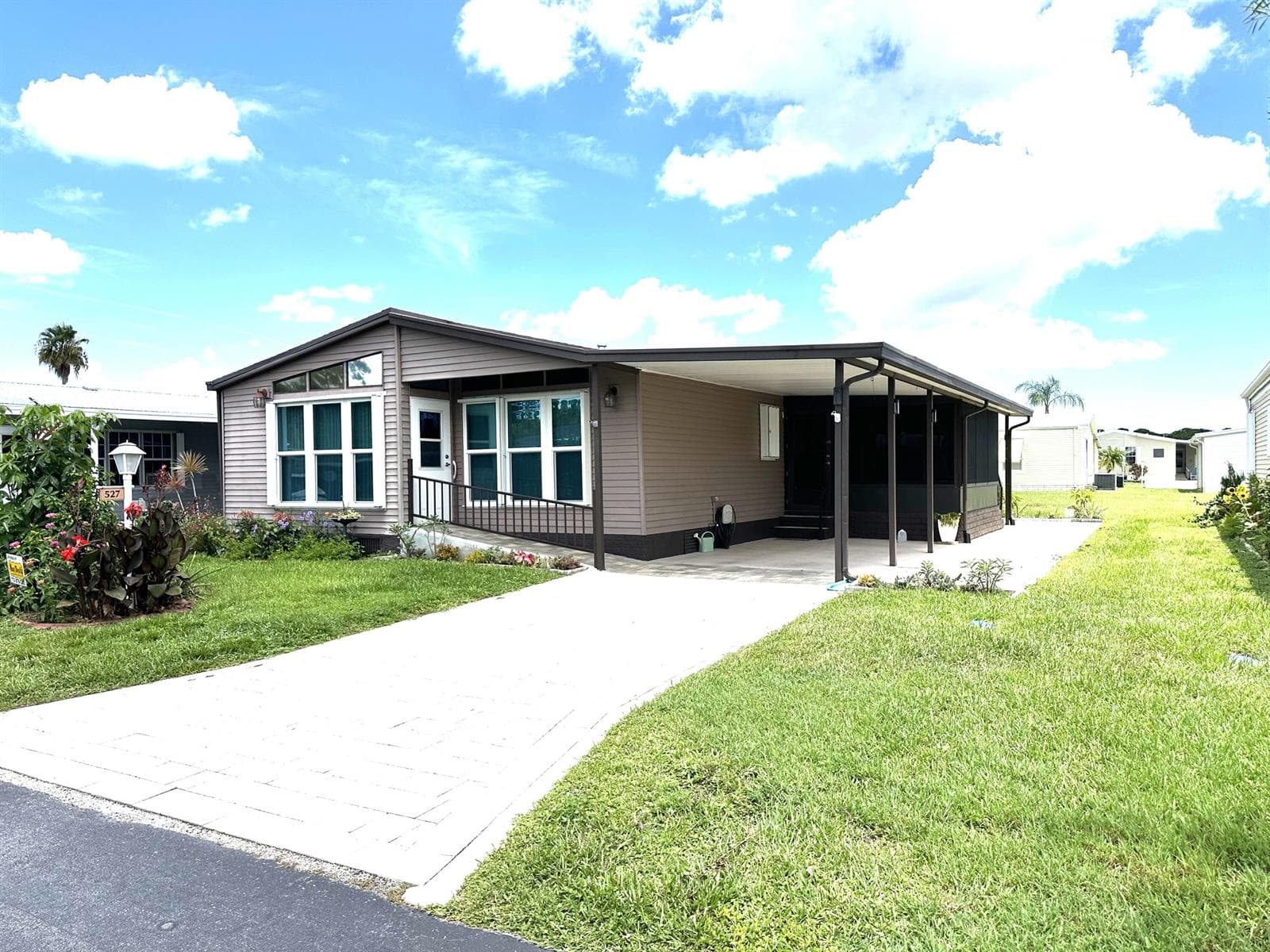 527 Tropical Isles Circle # 30, Fort Pierce FL 34982 photo 2