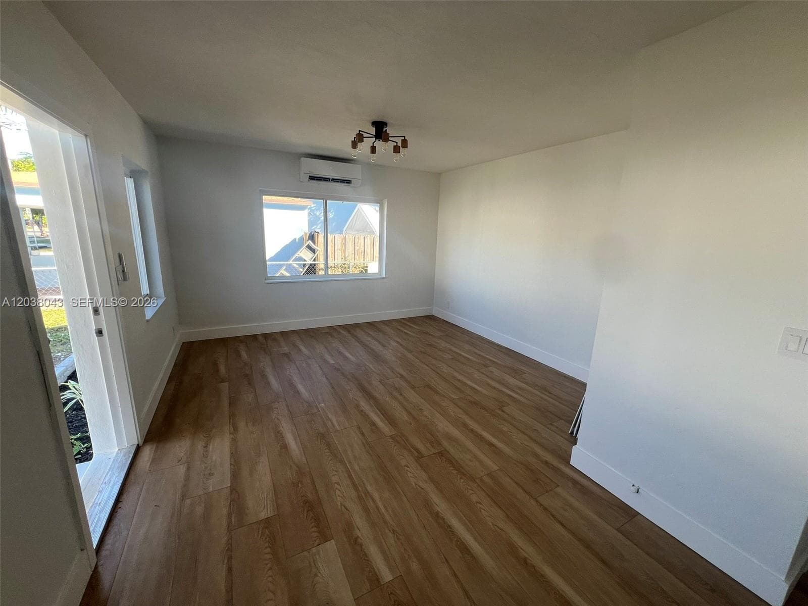 1706 Arthur St, Hollywood FL 33020 photo 2