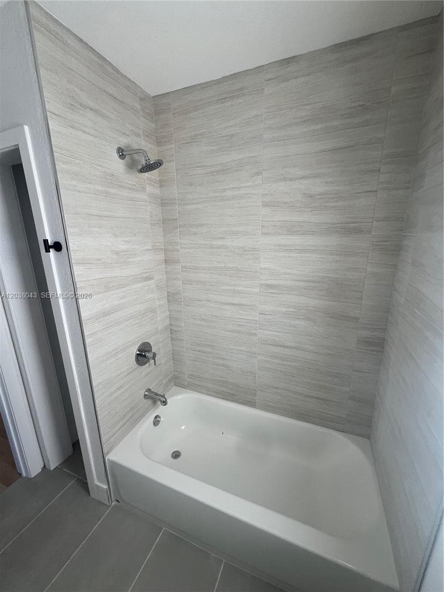 1706 Arthur St, Hollywood FL 33020 photo 4