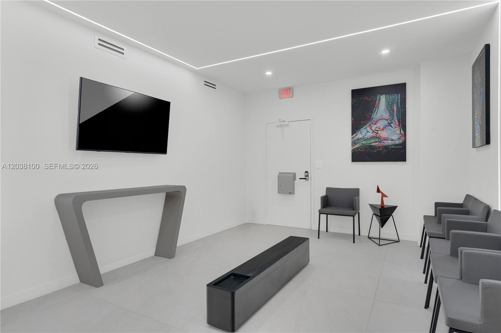 909 N Miami Beach Blvd # 502, North Miami Beach FL 33162 photo 2