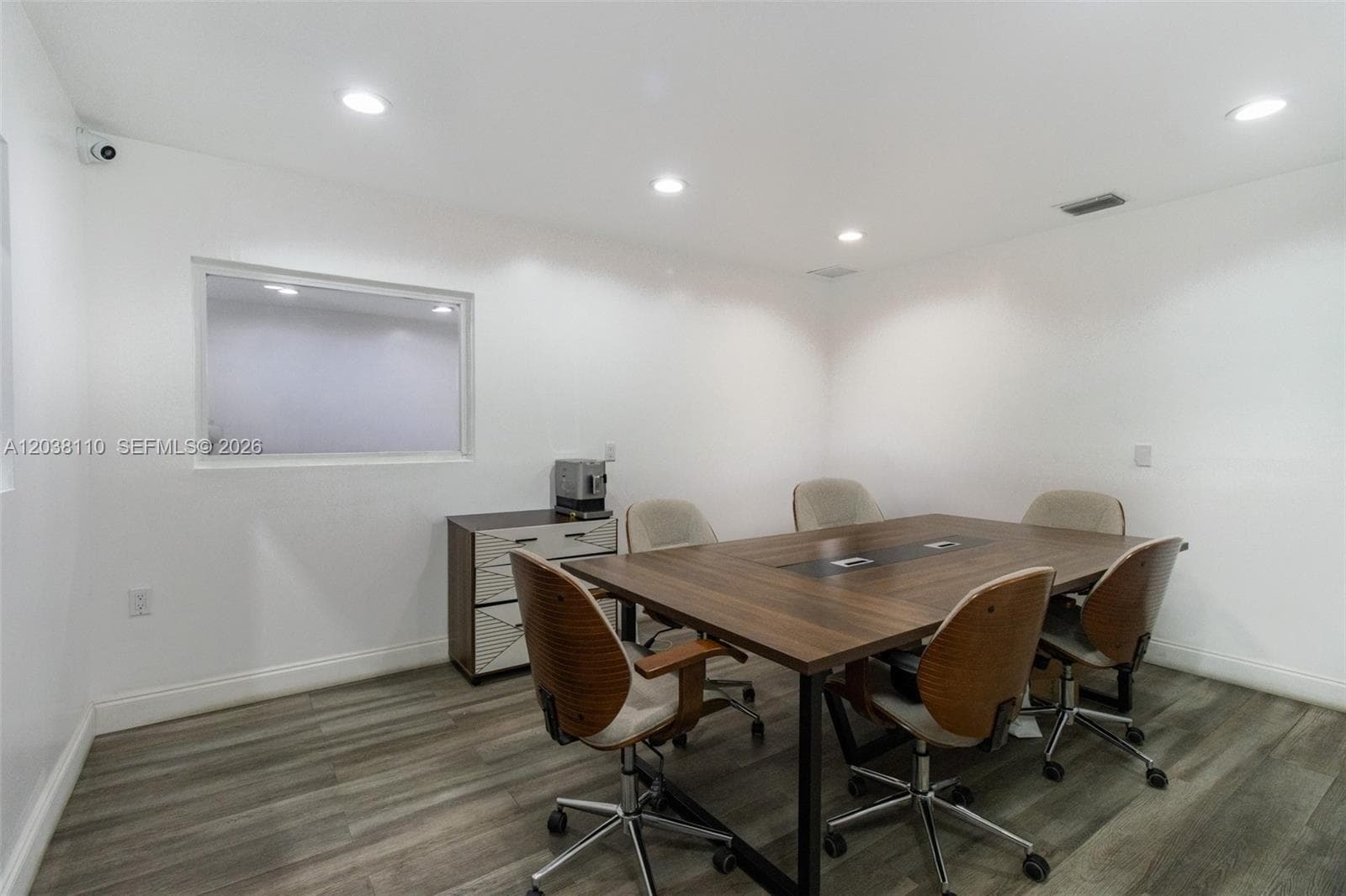 3337 NW 74th Ave # 3337, Miami FL 33122 photo 2