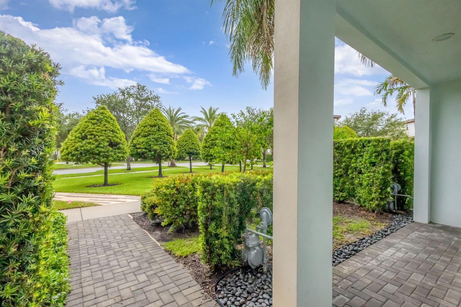 7089 Edison Place, Palm Beach Gardens FL 33418 photo 3