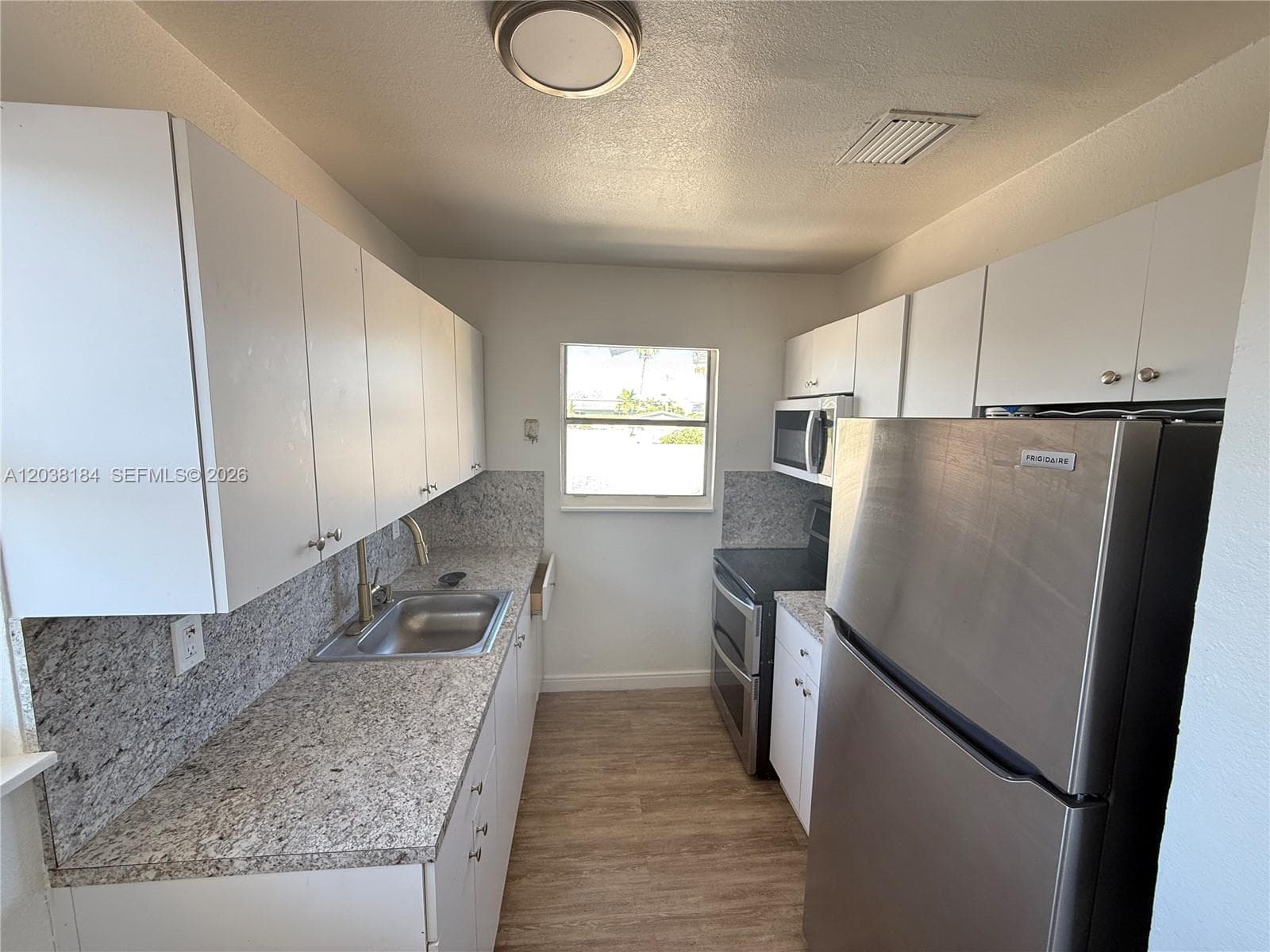 236 SW 10th Ave # B, Miami FL 33130 photo 2