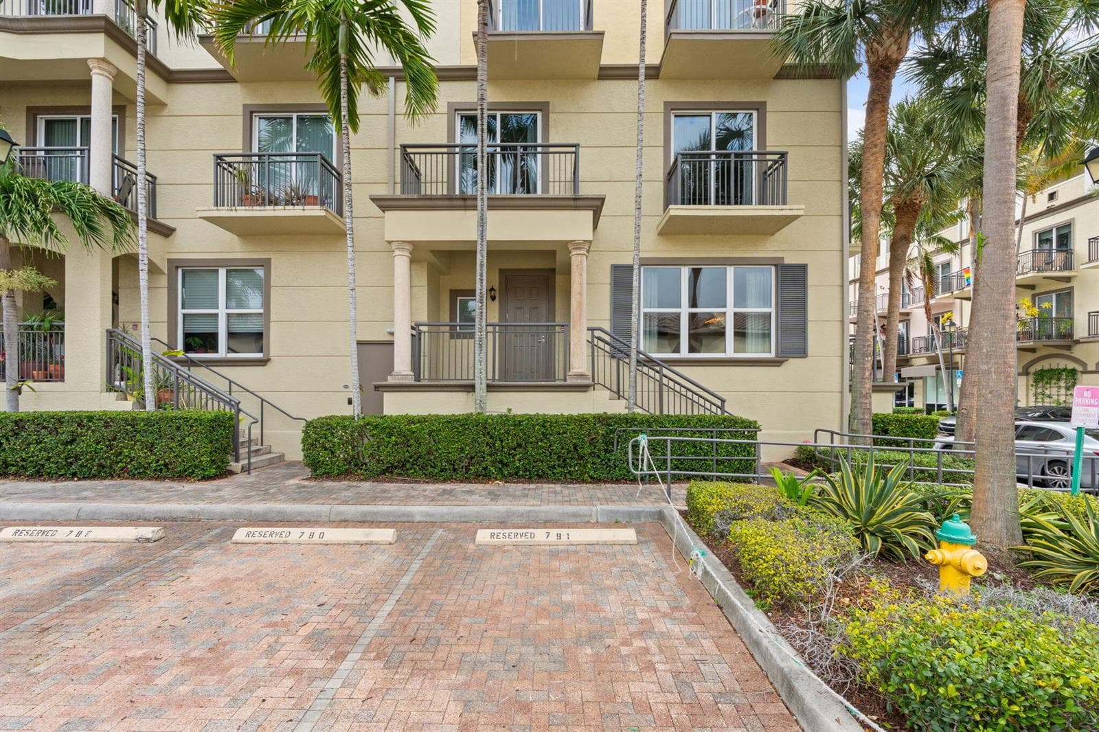 2617 NE 14th Avenue # 109, Wilton Manors FL 33334 photo 2