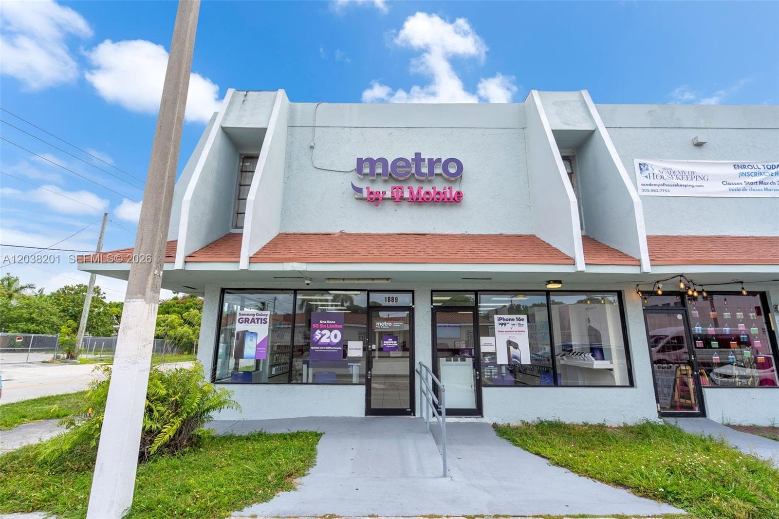 1879 NW 7th St, Miami FL 33125 photo 3