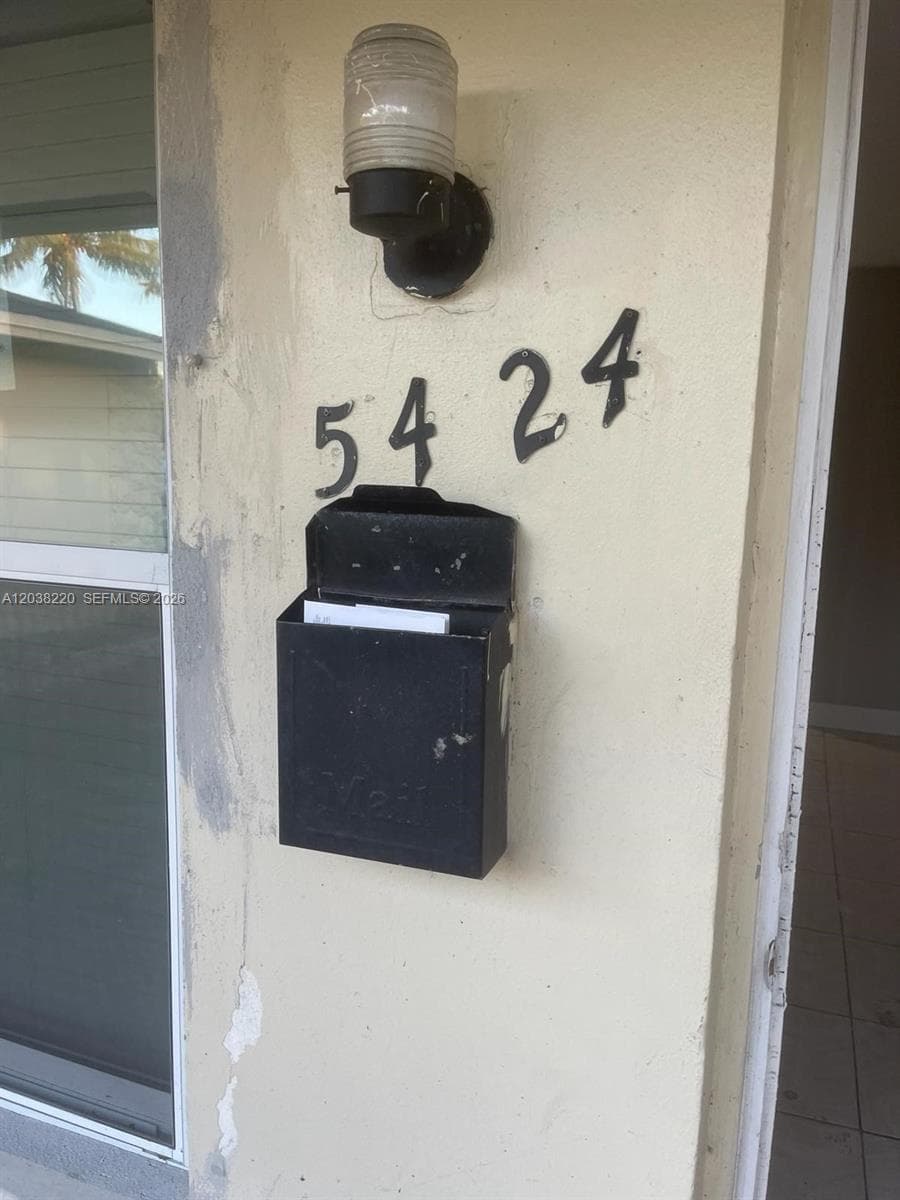 5424 NW 17th Ct # 5424, Lauderhill FL 33313 photo 2