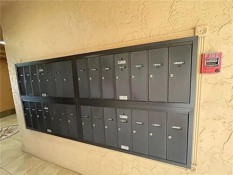 3001 W Rolling Hills # 608, Davie FL 33328 photo 3