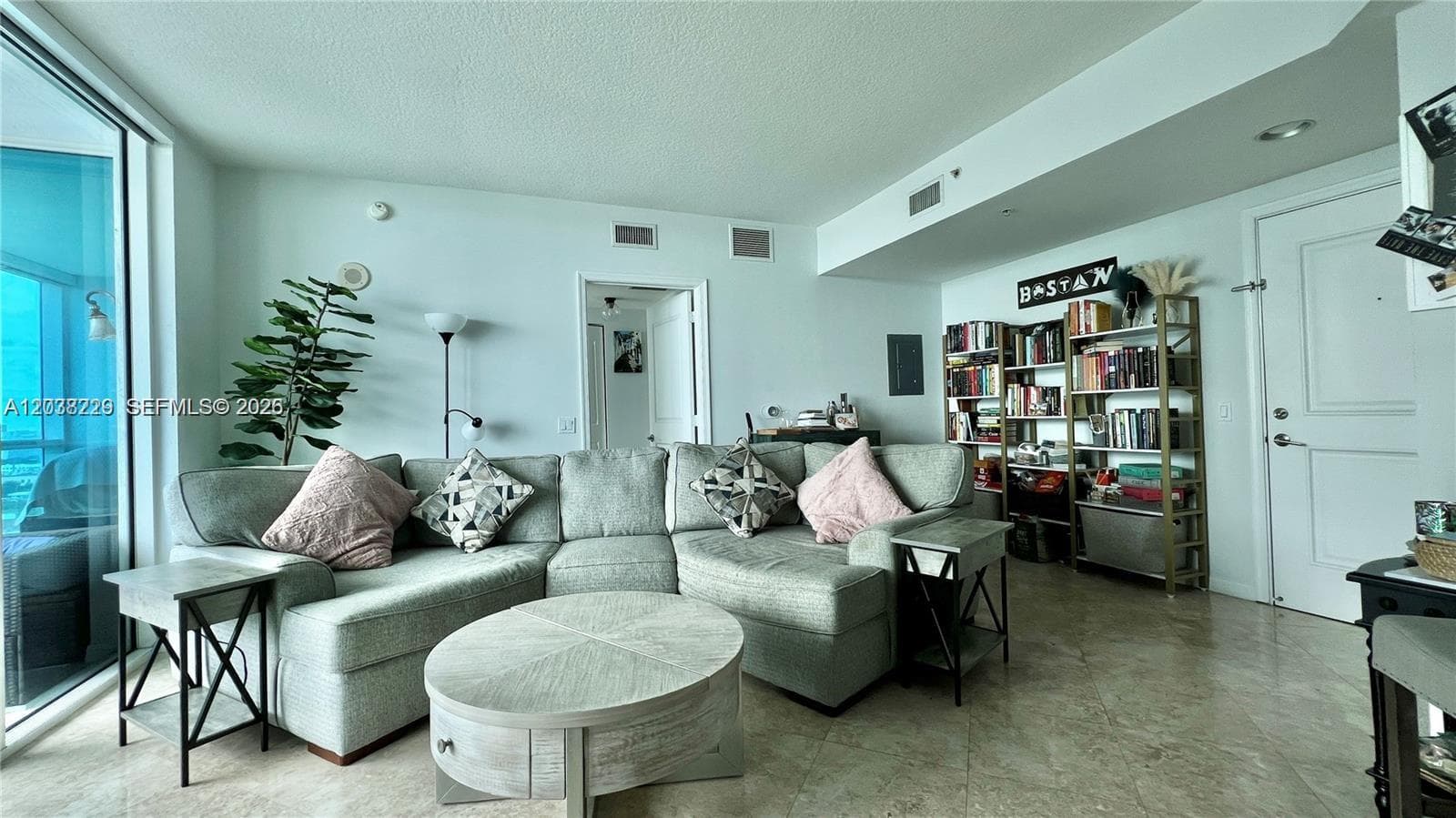 480 NE 30th St # 1603, Miami FL 33137 photo 2