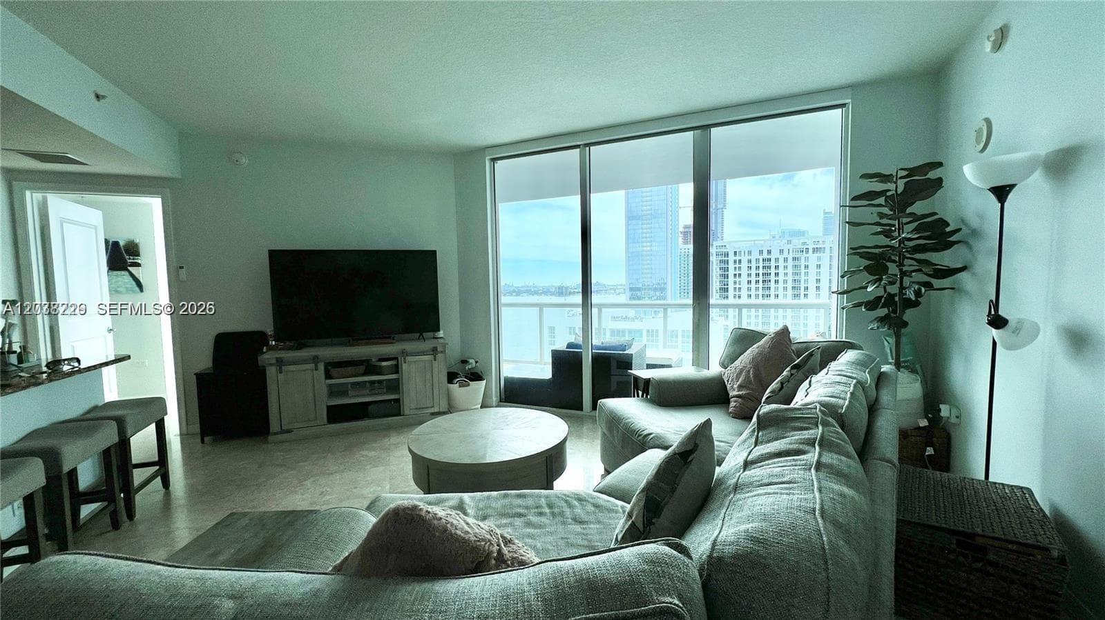 480 NE 30th St # 1603, Miami FL 33137 photo 3