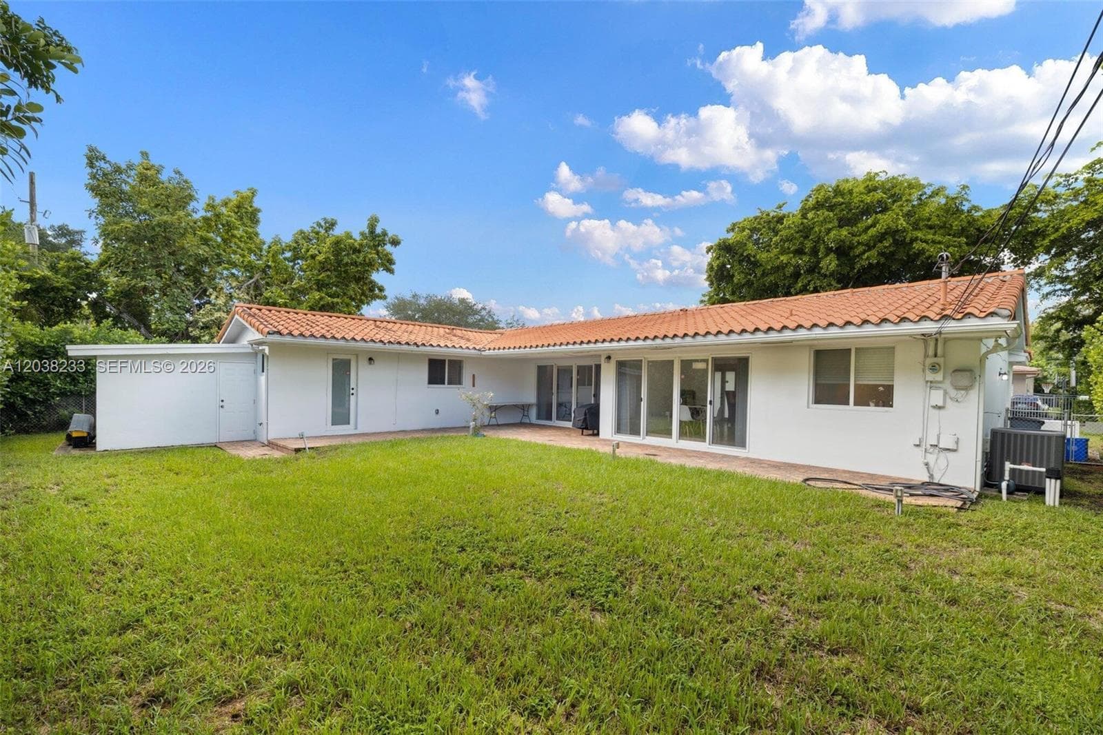 811 Capri St, Coral Gables FL 33134 photo 2