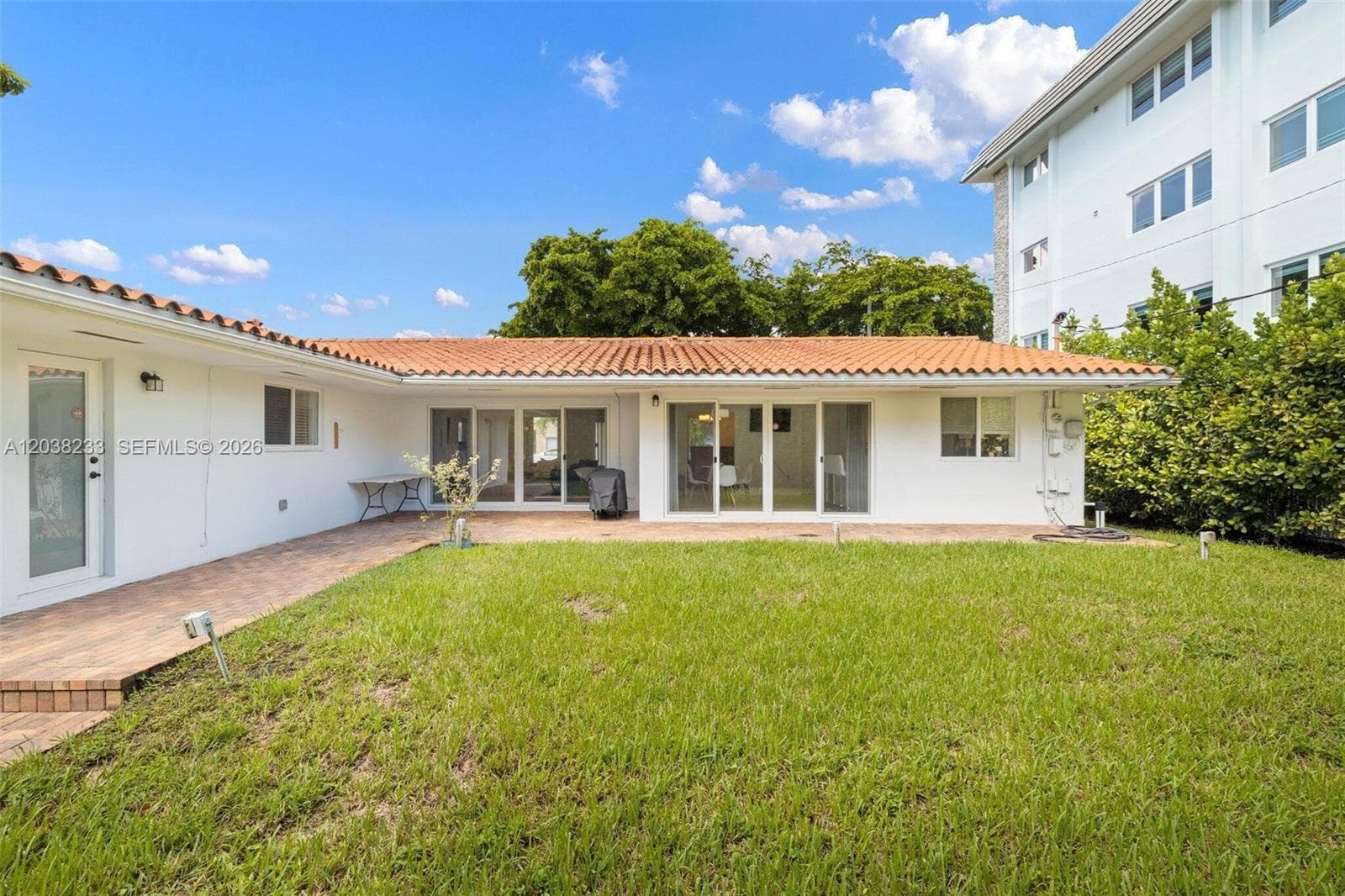 811 Capri St, Coral Gables FL 33134 photo 3
